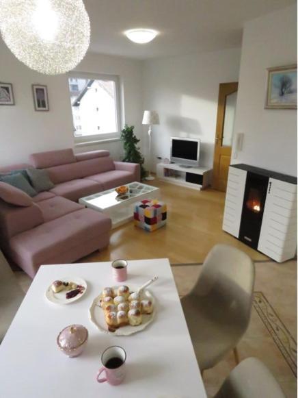 Winter Iris Apartment คูเปรส ภายนอก รูปภาพ
